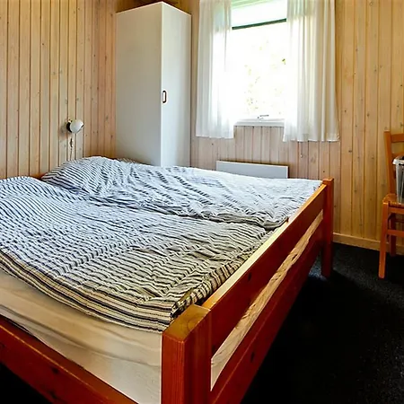 Hébergement de vacances Three-bedroom Holiday In *